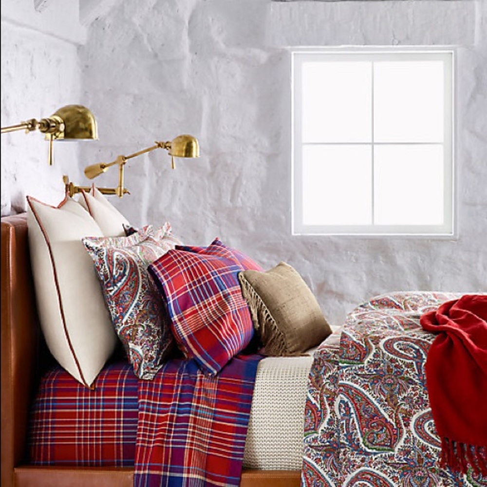 Ralph Lauren Home
Norwich Road Bedding Collection